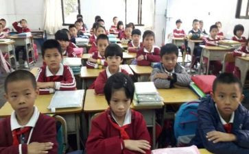 小班学期班务工作总结6篇