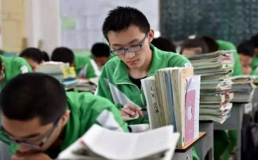 高一物理教师述职报告6篇