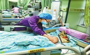 护士站年终工作总结参考5篇
