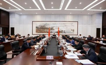 发改局局长述职报告6篇
