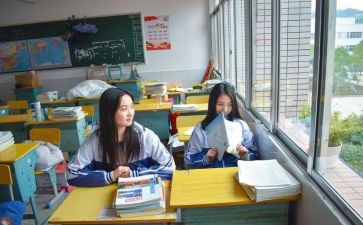 我的同桌初中作文300字8篇