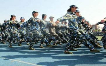 军训心得踢正步心得体会6篇
