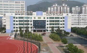 中专军训心得体会500字5篇